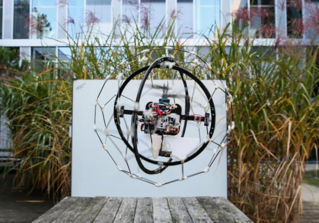 Ударостойкие дроны от EPFL (видео)