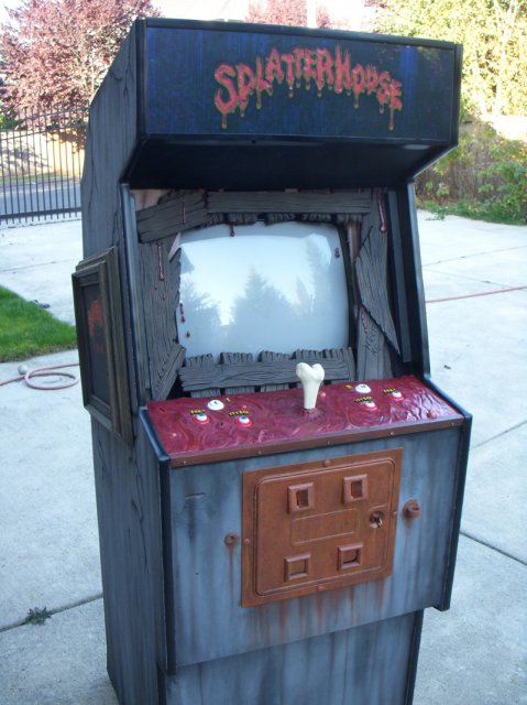 Игровой автомат в духе Хэллоуина (6 фото + видео)