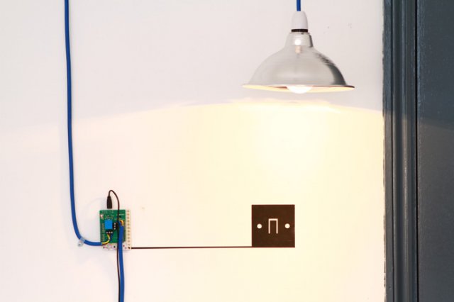 Любой проводник может стать сенсором с помощью Touch Board (8 фото + видео)