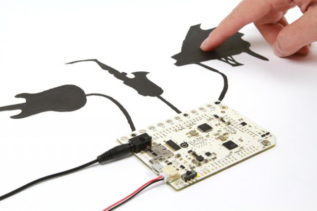 Любой проводник может стать сенсором с помощью Touch Board (8 фото + видео)