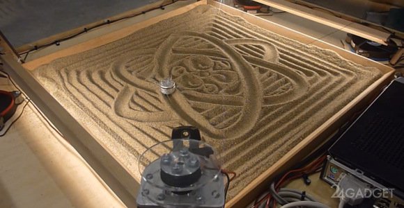 Механизм для создания узоров на песке (видео)