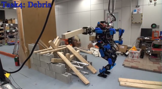 Компания Google победила в соревнованиях человекоподобных роботов (3 фото + видео)