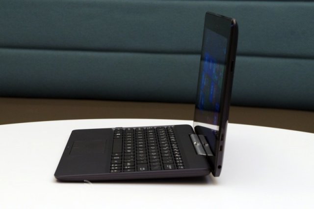 Бюджетный гибрид планшета и ноутбука от ASUS (10 фото)