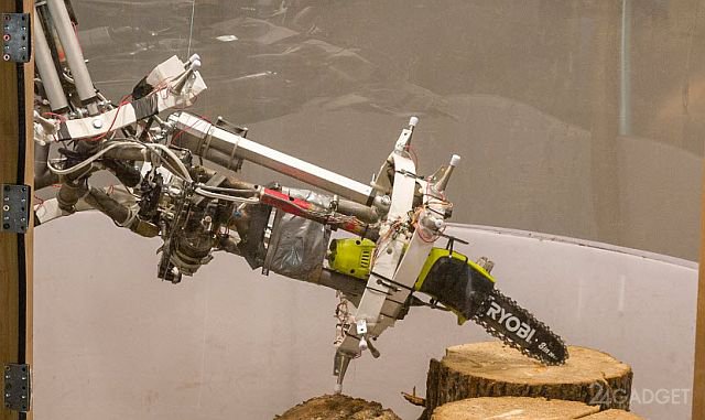 Самодельный робот с цепной пилой (5 фото + видео)