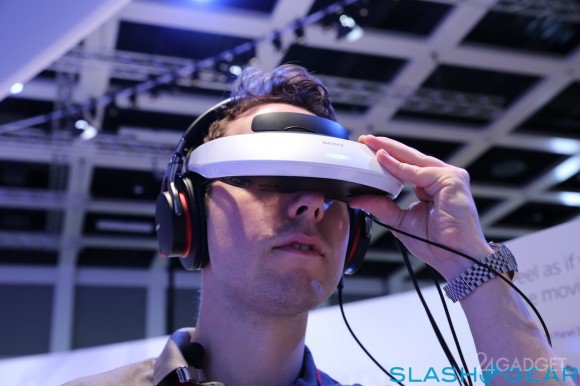 Шлем виртуальной реальности для PlayStation 4 (3 фото)