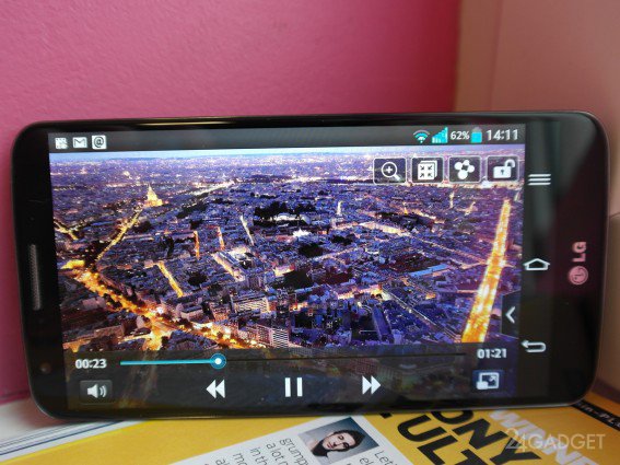 Небольшой обзор неанонсированного флагманского смартфона LG G3 (6 фото)