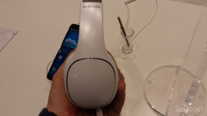 Обзор наушников Samsung Sound OG900