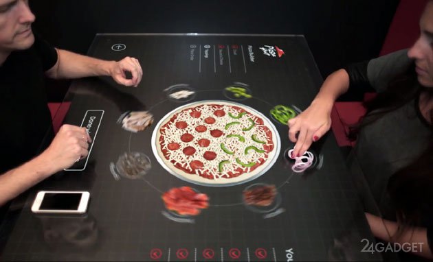 Интерактивный стол для создания собственной пиццы (видео)