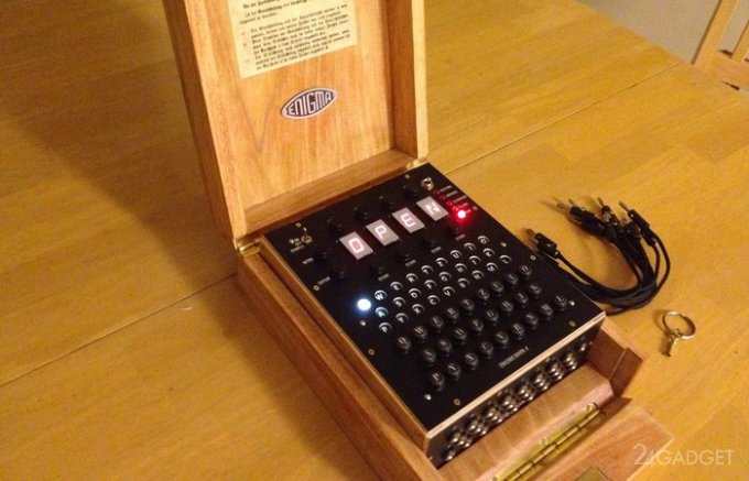Копия шифровальной машины Enigma на базе Arduino (2 фото + видео)
