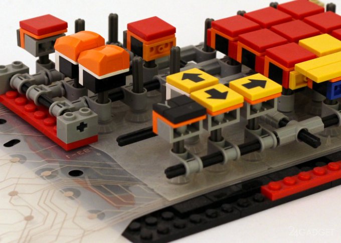 Клавиатура из конструктора LEGO (3 фото + видео)