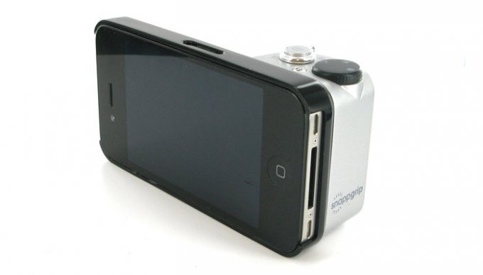 Чехол, превращающий iPhone в фотоаппарат (3 фото + видео)
