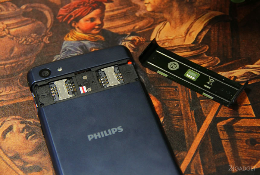 Смартфон Philips w6610. Филипс с большим аккумулятором. Филипс с большой емкостью аккумулятора. Смартфон Филипс с самой мощной батареей.