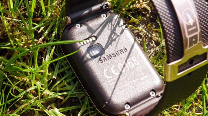 Обзор второго поколения умных часов Samsung Gear
