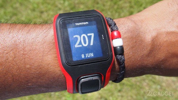 TomTom Runner Cardio - крепкий и точный фитнес-трекер