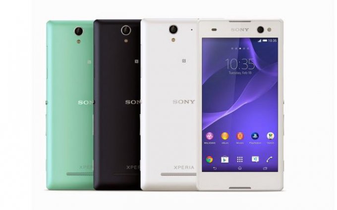 Селфи-смартфон Sony Xperia C3 поступил в продажу в России (видео)