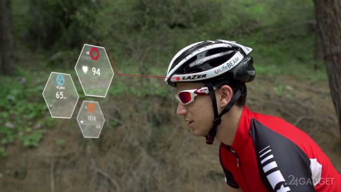 Велосипедный шлем с монитором сердечного ритма (видео)