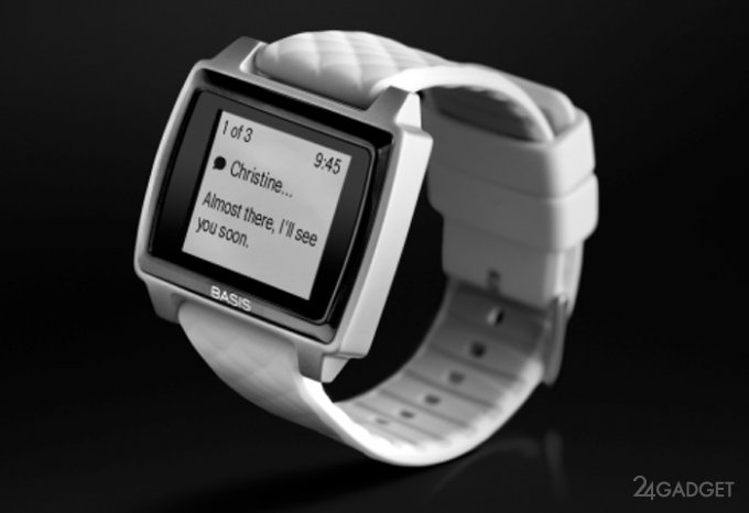 Фитнес-трекер, способный заменить умные часы (3 фото + видео)