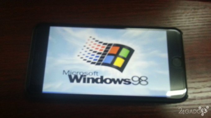 Windows 95 запустили на iPhone 6 Plus (7 фото)