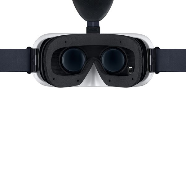 Samsung Gear VR поступил в продажу (5 фото)
