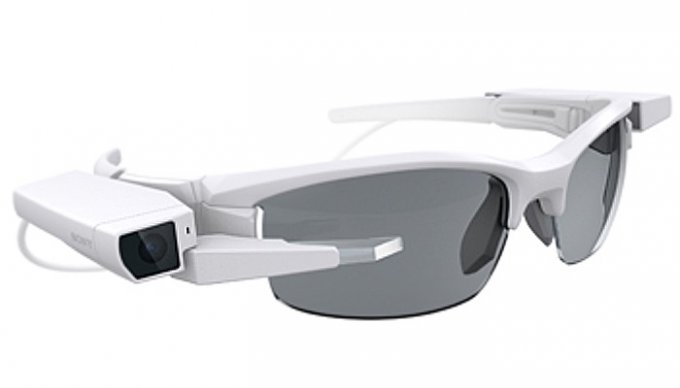 Sony разработала аналог Google Glass (2 фото)