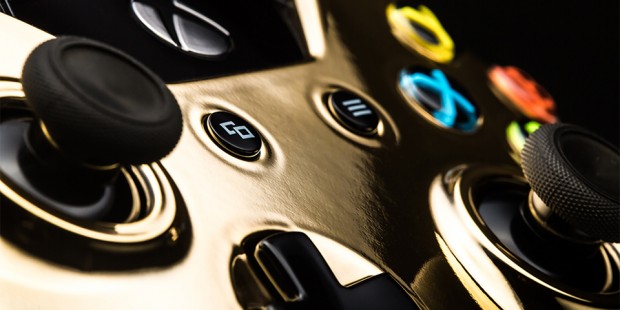 Золотые геймпады для Xbox One и PS4 (4 фото)