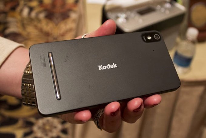 Первый смартфон компании Kodak (6 фото + видео)