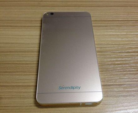 Смартфон Serendipity S7 с ультратонкими боковыми рамками в 0,7 мм (4 фото)