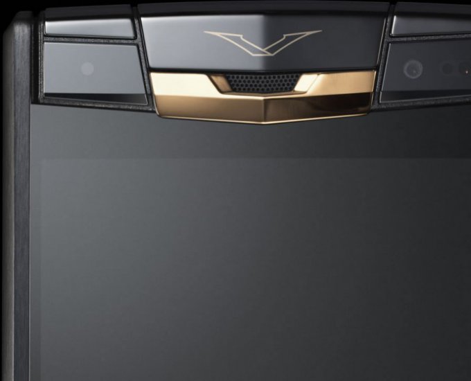 Vertu пополнил свою коллекцию новым смартфоном Jet Red Gold (7 фото)