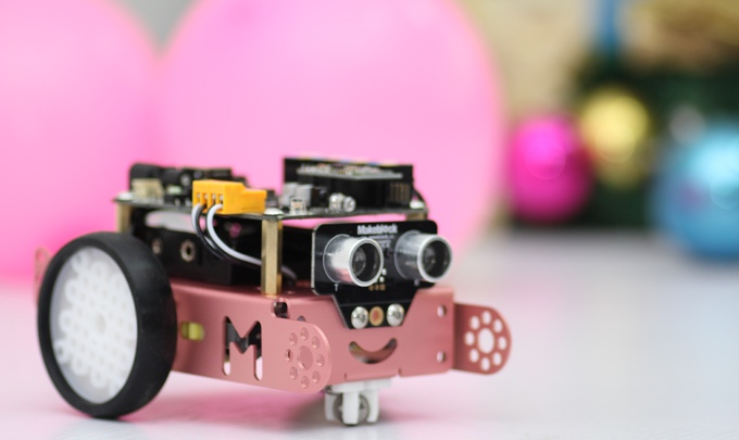 Обучающий робот mBot за $49 (5 фото + видео)