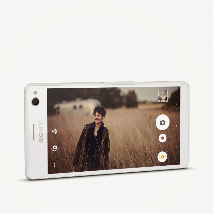 Sony Xperia C4 - смартфон для ценителей селфи (10 фото + видео)