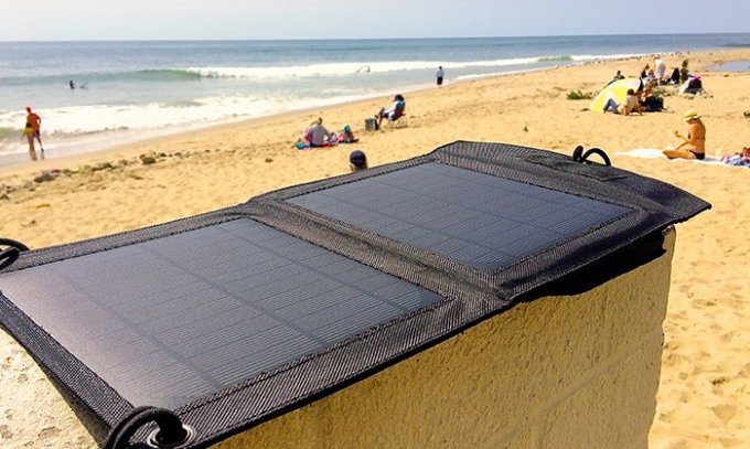 The Badger — солнечная батарея с защитой от воды (8 фото + видео)