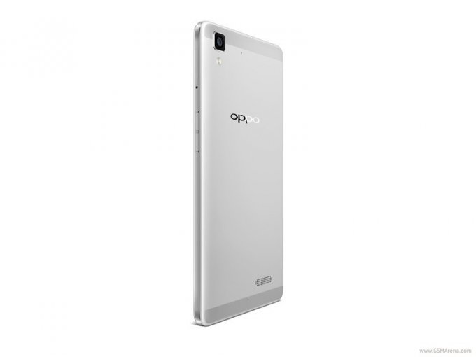 Представленные Oppo смартфоны R7 и R7 Plus не безрамочные (16 фото + видео)