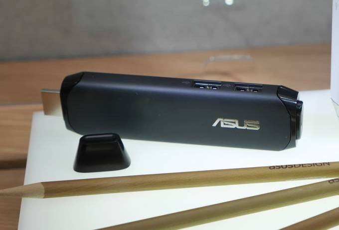 Карманный мини-ПК ASUS Pen Stick (3 фото)
