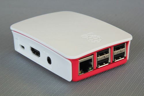 Raspberry Pi получил первый фирменный корпус (4 фото)