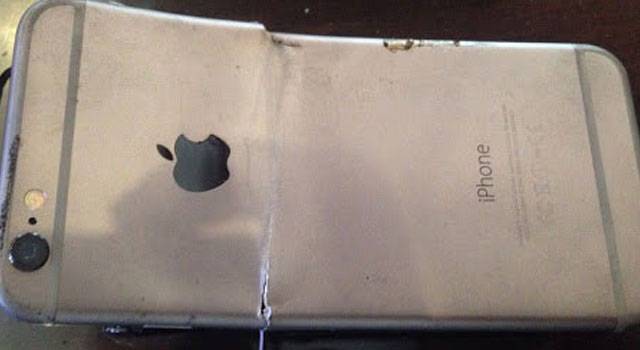 Очередной взрыв iPhone зафиксирован в Индии (6 фото)