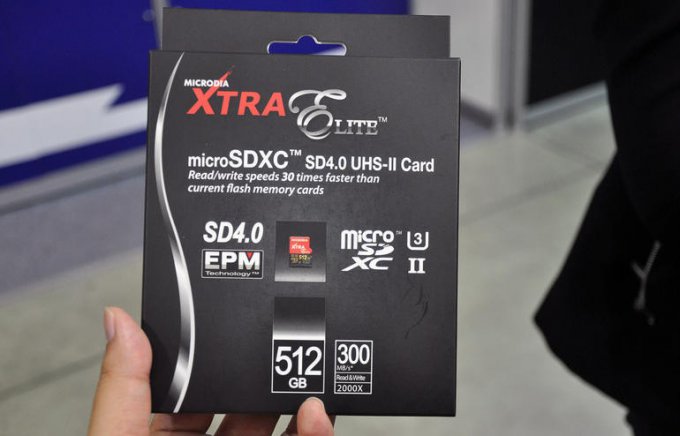 Первая в мире карта MicroSD объёмом 512 ГБ
