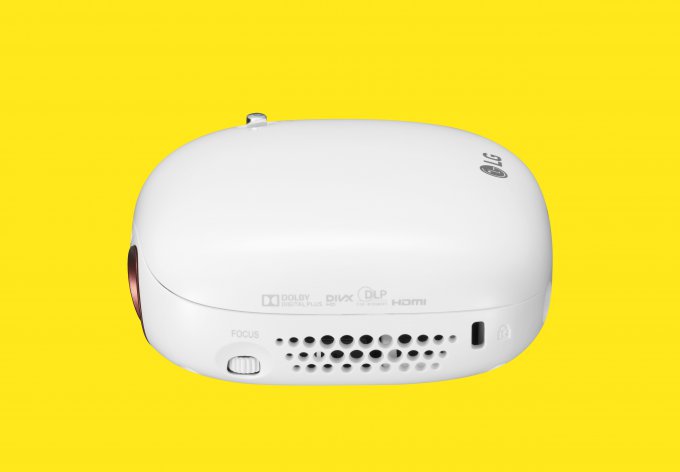 LG представила самый миниатюрный портативный проектор (7 фото)