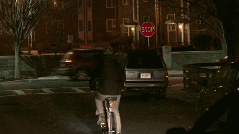 Велошлем со встроенными световыми сигналами (11 фото + видео)