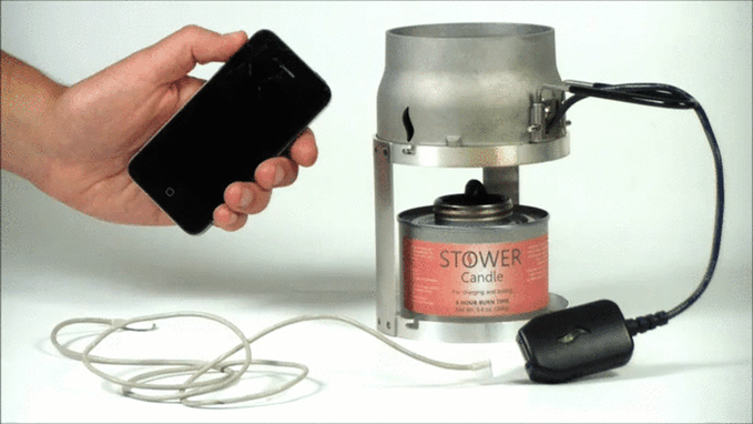 Candle Charger заряжает смартфоны от энергии воды и свечи (9 фото и видео)