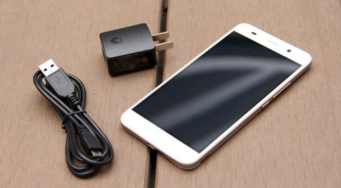 Honor 4A — бюджетный смартфон с 2 ГБ ОЗУ и LTE (9 фото)