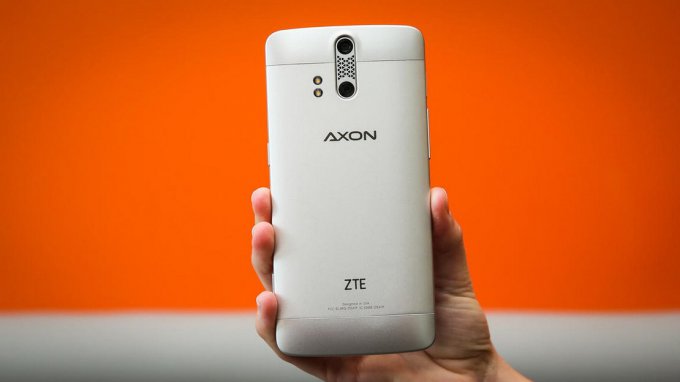 Axon - флагманский смартфон от ZTE (9 фото)