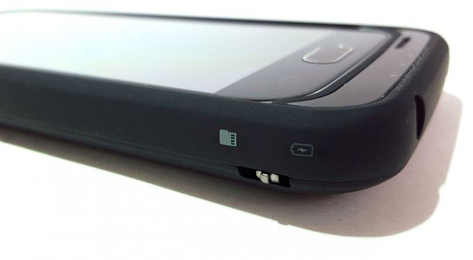 Дополнительный аккумулятор и карта памяти для Galaxy S6 (9 фото)
