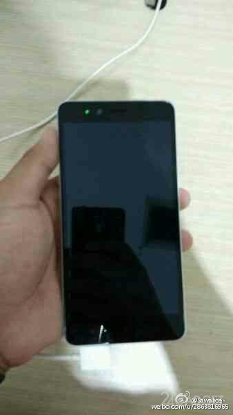 Xiaomi Redmi Note 2 снова засветился в сети (8 фото)