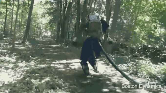 Робот Atlas от Boston Dynamics отправился на прогулку в лес (2 видео)
