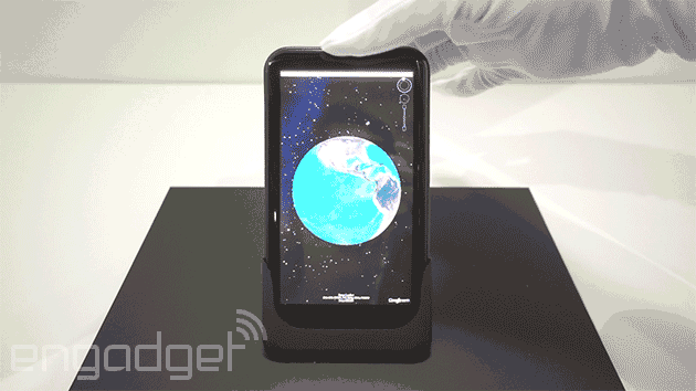 Прототип смартфона с гибким корпусом и дисплеем (3 фото)