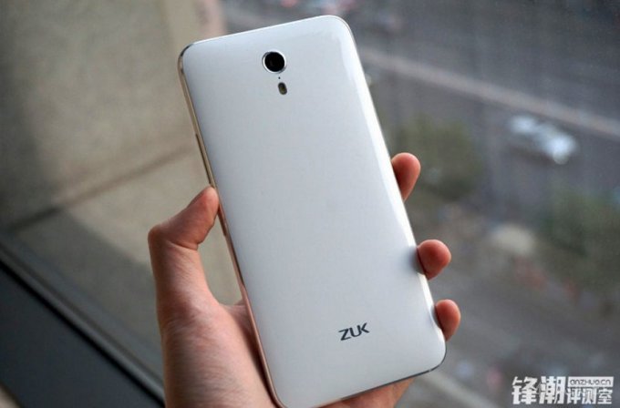 Lenovo выпустила свой первый смартфон под новой торговой маркой - ZUK Z1 (5 фото)