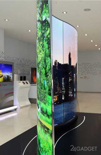 Изогнутый двухсторонний OLED-телевизор от LG (3 фото)