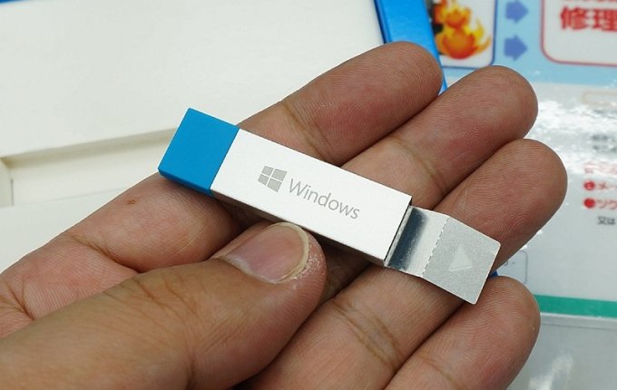 Windows 10 на флеш-накопителях стоит дешевле DVD-версии (2 фото)