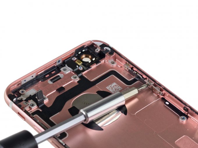 Специалисты iFixit разобрали iPhone 6s (23 фото + видео)