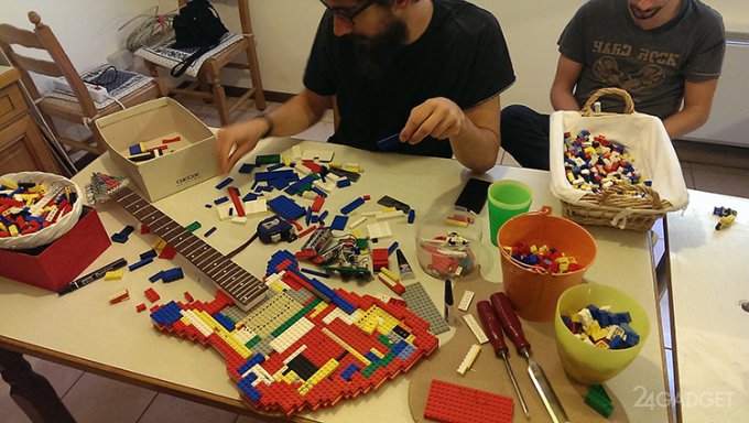 Гитара из конструктора Lego (7 фото + видео)